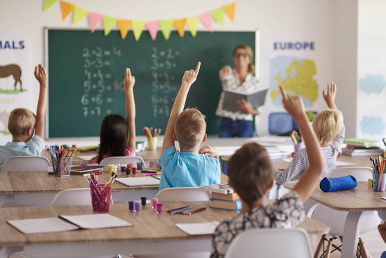 Попередній перегляд статті Як будуть вчитися діти в українських школах у 2023/2024 навчальному році?