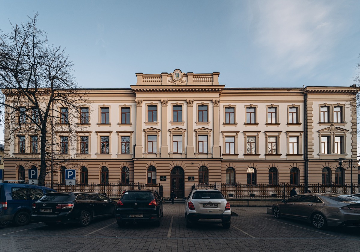 Попередній перегляд закладу Івано-Франківський приватний ліцей «Католицький ліцей святого Василія Великого»